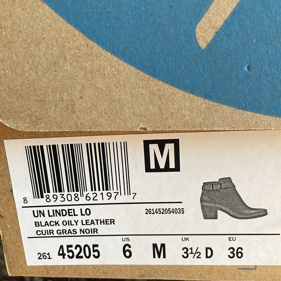 Clarks black oily leather boots - Picture 7 of 7